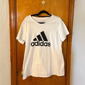 Women’s Adidas Regular Fit White Tee Size 2X